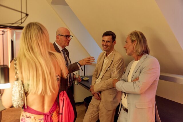 HOTEL MAXIMILIAN'S THE OPENING 455