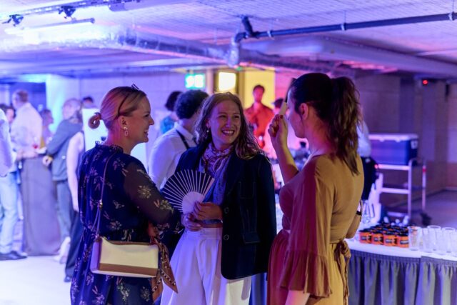 HOTEL MAXIMILIAN'S THE OPENING 529