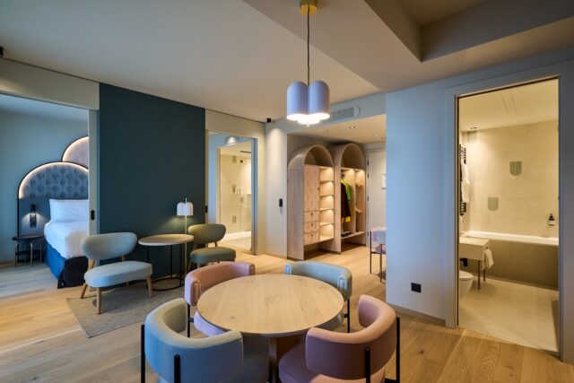 Grosszuegige Familien Suite Mit Wohn Ess Und Schlafbereich Cavallino Bianco Caorle Venezia