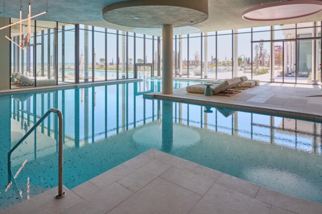 Indoorpool Mit Meerblick Cavallino Bianco Caorle Venezia